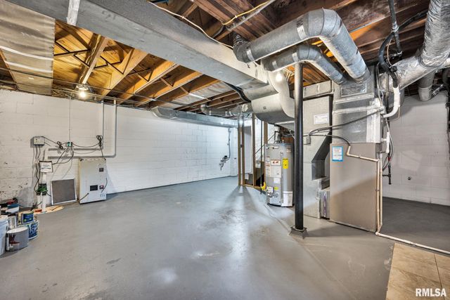 228 N KICKAPOO Terrace, Peoria, IL 61604