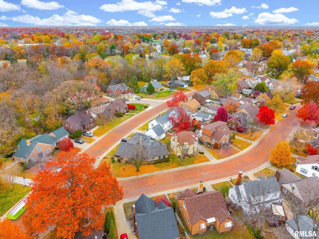 228 N KICKAPOO Terrace, Peoria, IL 61604