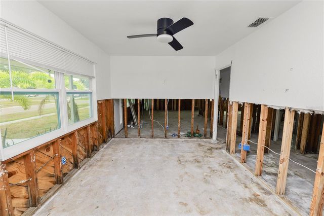 8100 OVERLOOK PLACE NE, St Petersburg, FL 33702