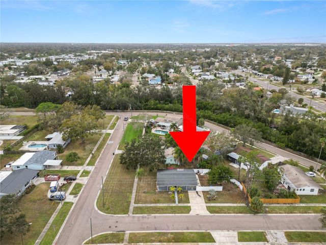 8100 OVERLOOK PLACE NE, St Petersburg, FL 33702