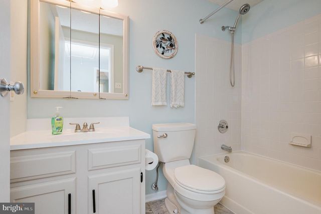 5 WRAGBY CT, Perry Hall, MD 21128