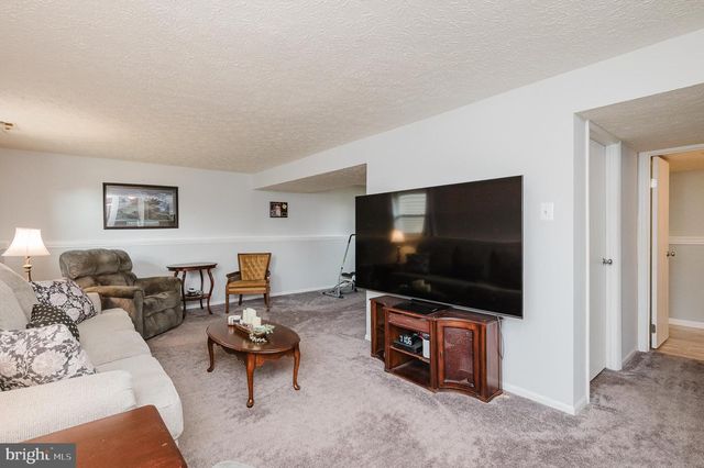 5 WRAGBY CT, Perry Hall, MD 21128