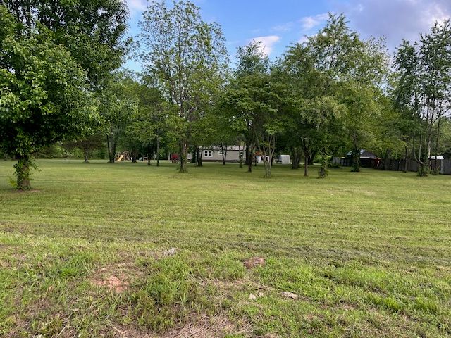 805 6th Avenue, Gravette, AR 72736