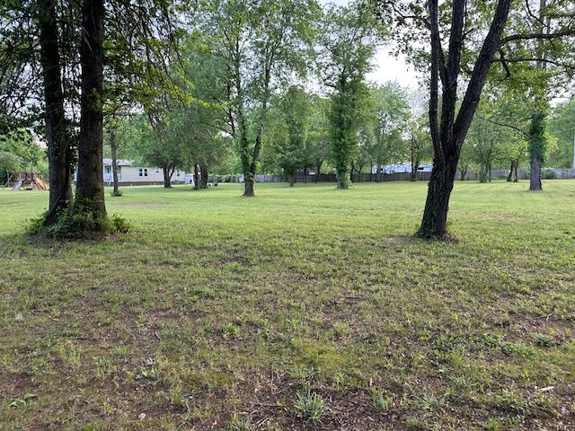 805 6th Avenue, Gravette, AR 72736