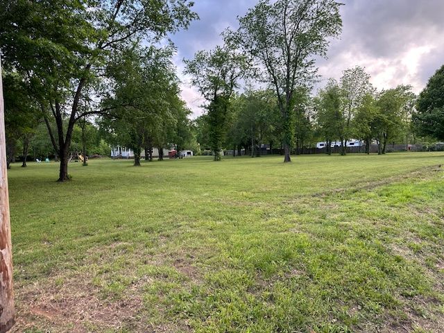 805 6th Avenue, Gravette, AR 72736