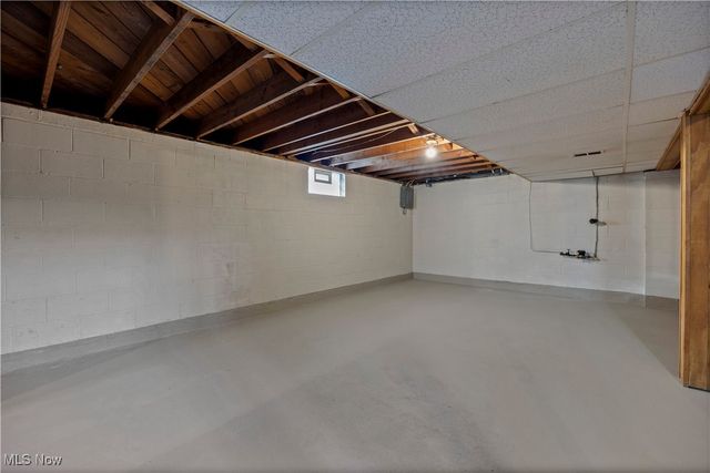 312 Henry Street, Elyria, OH 44035