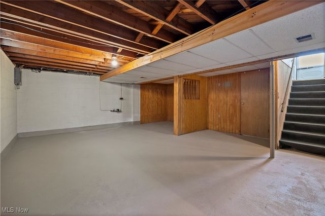 312 Henry Street, Elyria, OH 44035