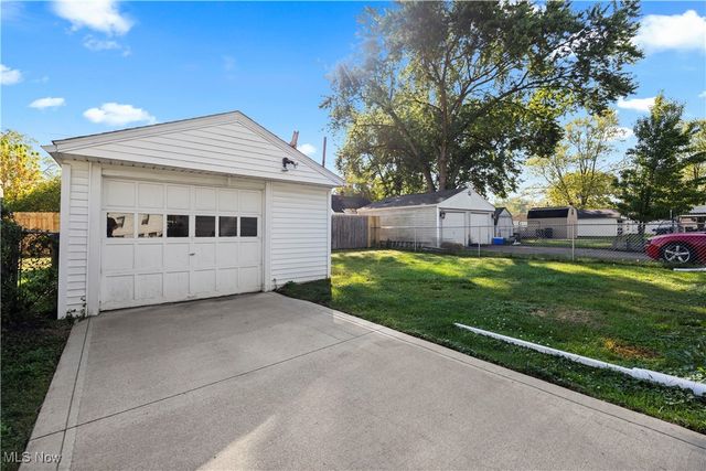 312 Henry Street, Elyria, OH 44035