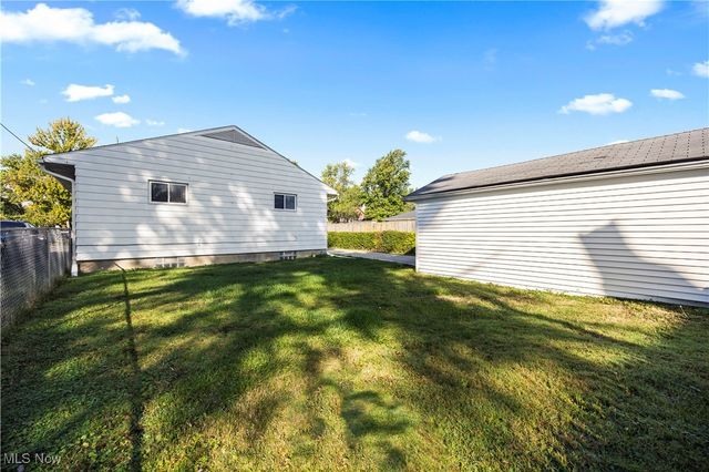 312 Henry Street, Elyria, OH 44035