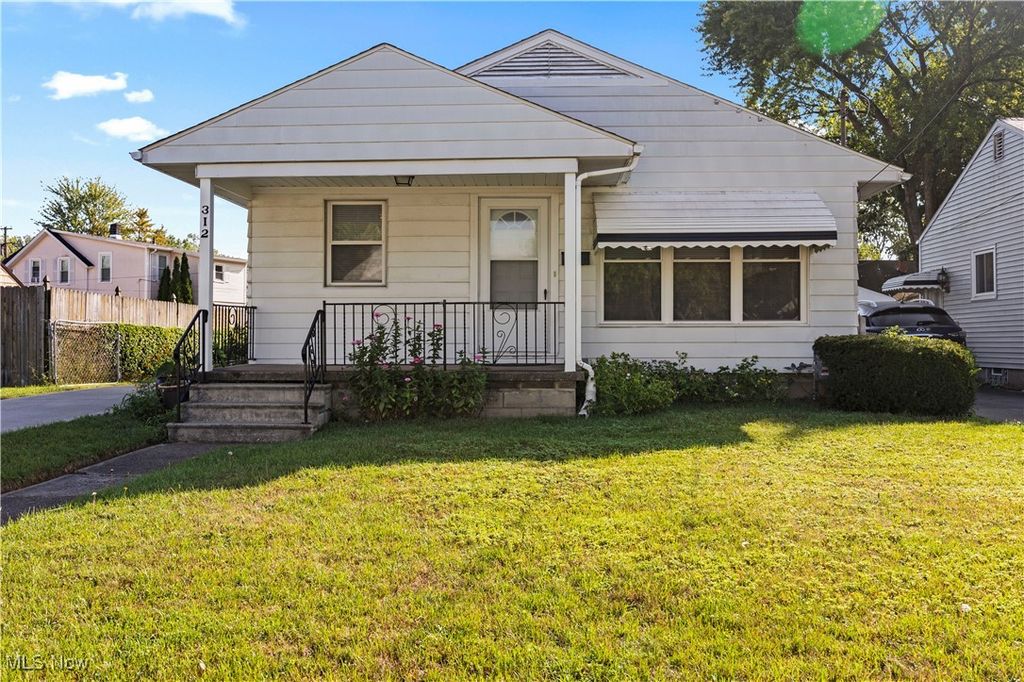 312 Henry Street, Elyria, OH 44035