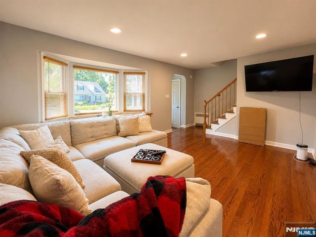 635 Robinson Terrace, Union, NJ 07083