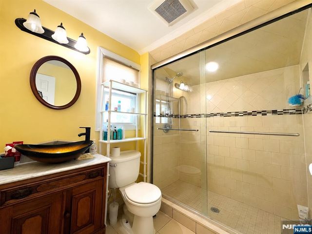 635 Robinson Terrace, Union, NJ 07083