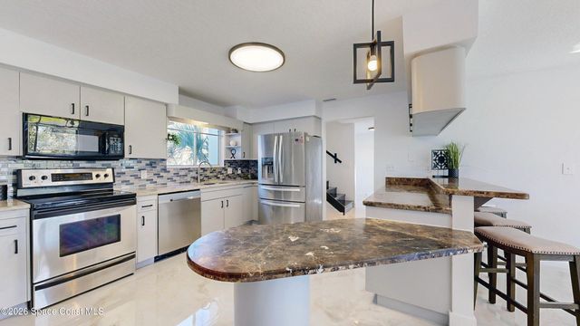 807 W Central Boulevard, Cape Canaveral, FL 32920