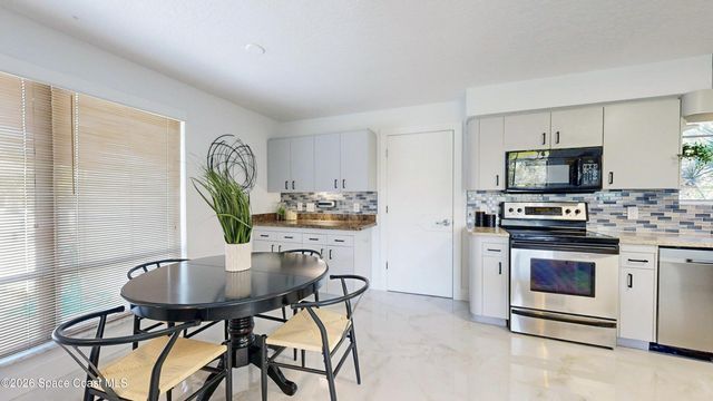 807 W Central Boulevard, Cape Canaveral, FL 32920