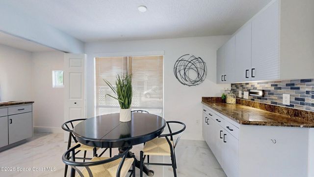 807 W Central Boulevard, Cape Canaveral, FL 32920