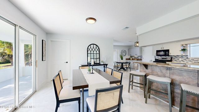 807 W Central Boulevard, Cape Canaveral, FL 32920