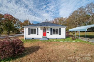 724 S Madison Street, Lincolnton, NC 28092