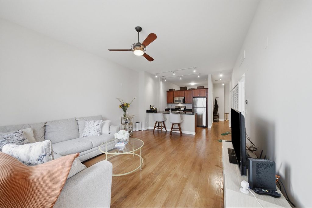 2035 S Indiana Avenue 409, Chicago, IL 60616 — photo 4