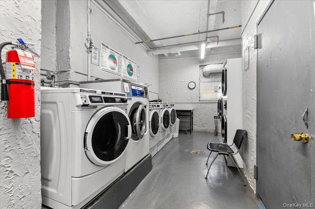 65-15 Alderton Street 5E, Rego Park, NY 11374