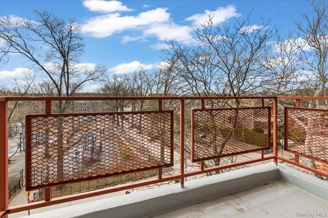 65-15 Alderton Street 5E, Rego Park, NY 11374