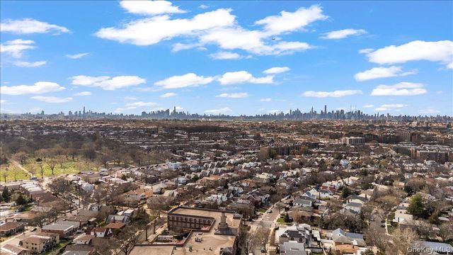 65-15 Alderton Street 5E, Rego Park, NY 11374