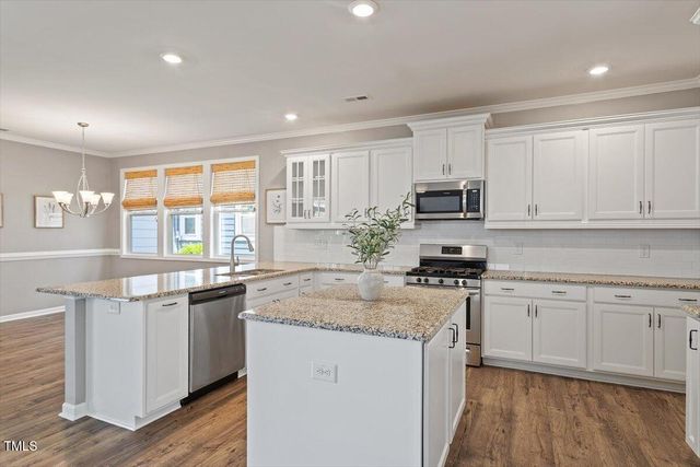 208 Old Ride Drive, Holly Springs, NC 27540