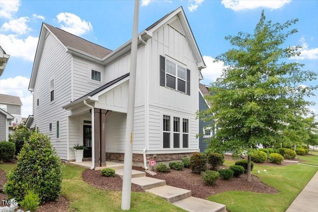 208 Old Ride Drive, Holly Springs, NC 27540