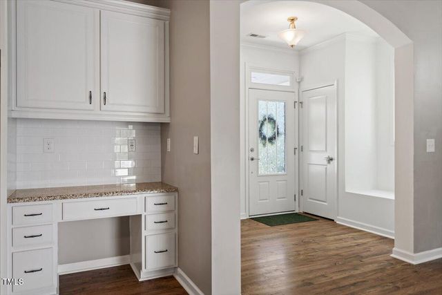 208 Old Ride Drive, Holly Springs, NC 27540