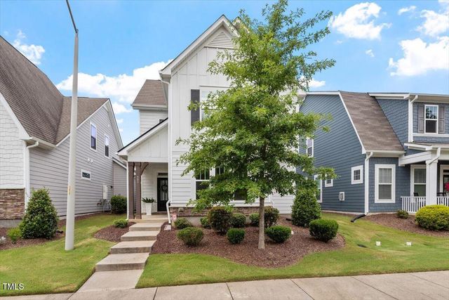 208 Old Ride Drive, Holly Springs, NC 27540