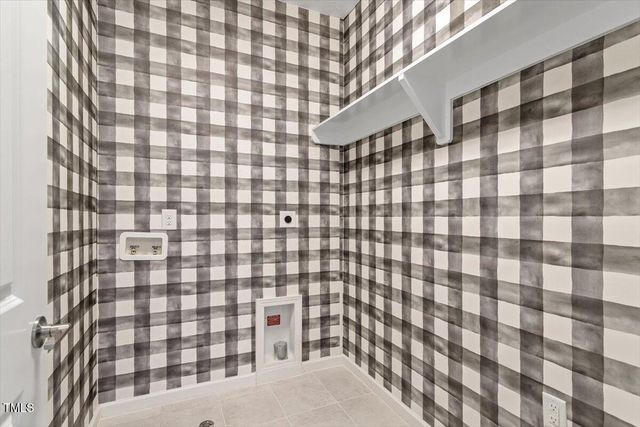 208 Old Ride Drive, Holly Springs, NC 27540