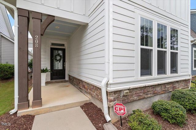 208 Old Ride Drive, Holly Springs, NC 27540