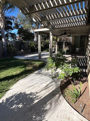 27299 Stonehurst Drive, Menifee, CA 92585