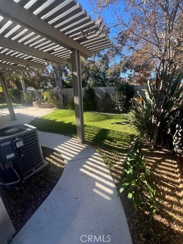 27299 Stonehurst Drive, Menifee, CA 92585