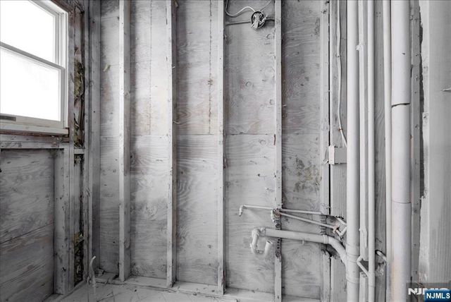 1836 Clinton Road, West Milford, NJ 07421