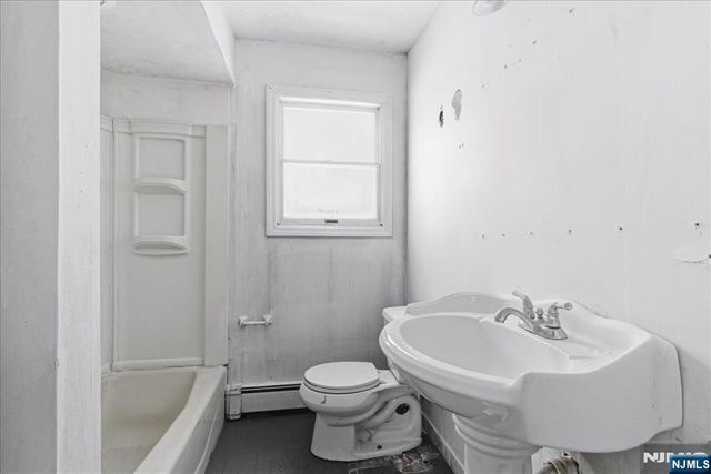 1836 Clinton Road, West Milford, NJ 07421