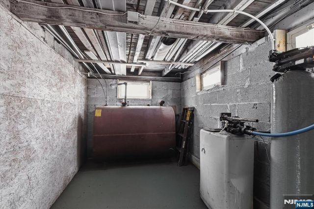 1836 Clinton Road, West Milford, NJ 07421