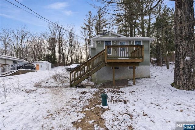 1836 Clinton Road, West Milford, NJ 07421