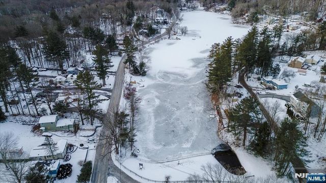 1836 Clinton Road, West Milford, NJ 07421