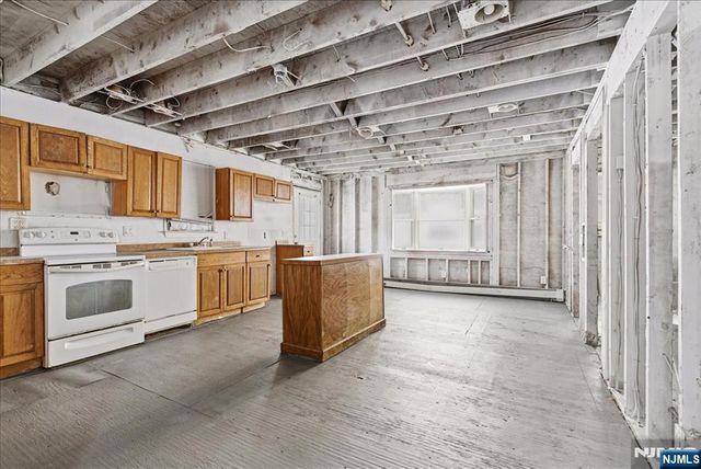 1836 Clinton Road, West Milford, NJ 07421