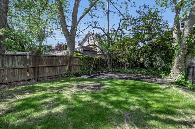 200 Delaware Road, Tonawanda, NY 14217