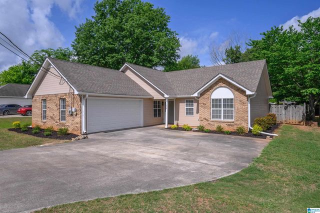 1628 EASTERN VALLEY ROAD, Bessemer, AL 35022