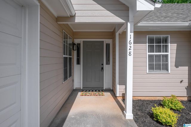 1628 EASTERN VALLEY ROAD, Bessemer, AL 35022