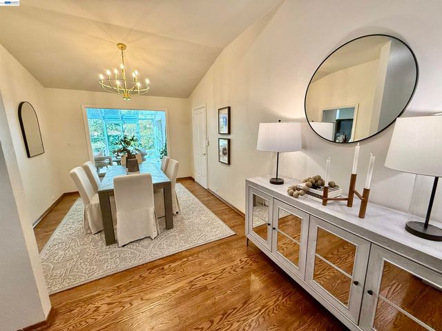 516 Moraga Way, Orinda, CA 94563