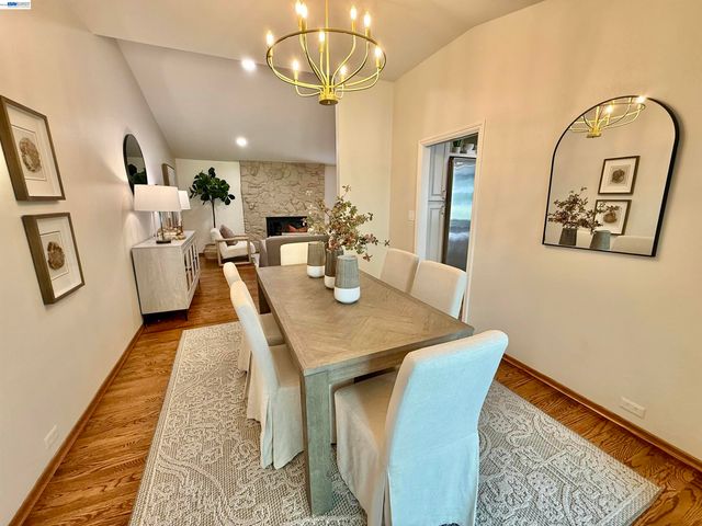 516 Moraga Way, Orinda, CA 94563