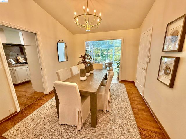 516 Moraga Way, Orinda, CA 94563