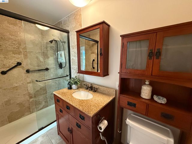 516 Moraga Way, Orinda, CA 94563