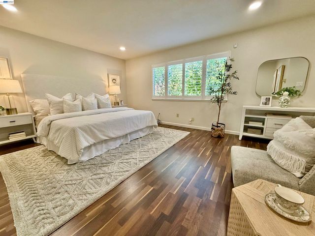 516 Moraga Way, Orinda, CA 94563