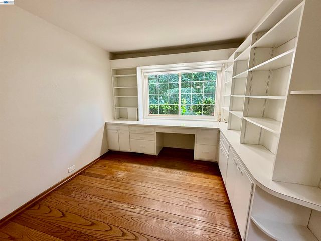 516 Moraga Way, Orinda, CA 94563