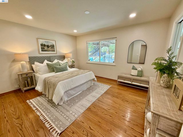 516 Moraga Way, Orinda, CA 94563