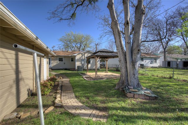 210 E Daugherty Drive, Garland, TX 75041